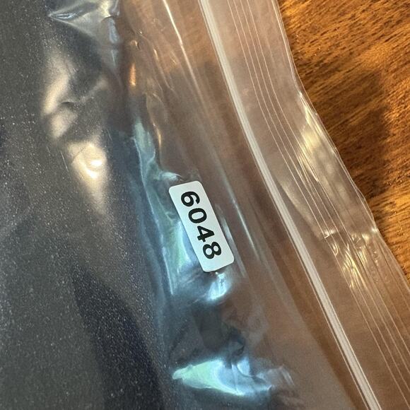 Levis Jeans Womens 33x30 Dark Wash‎ Classic Straight Stretch 393250-0050 - Picture 14 of 14